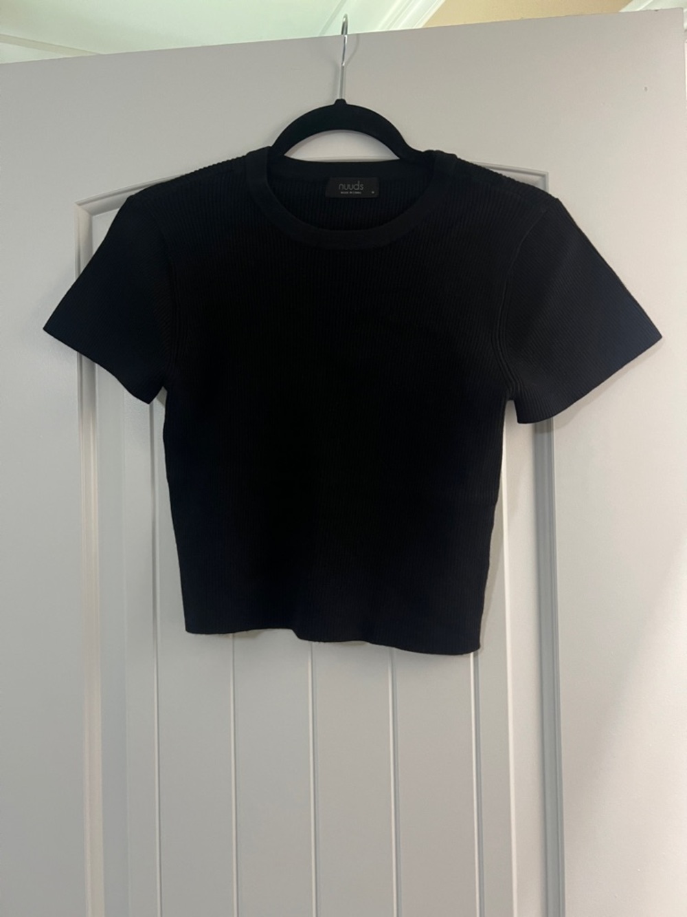 Women’s ribbed sweater baby tee